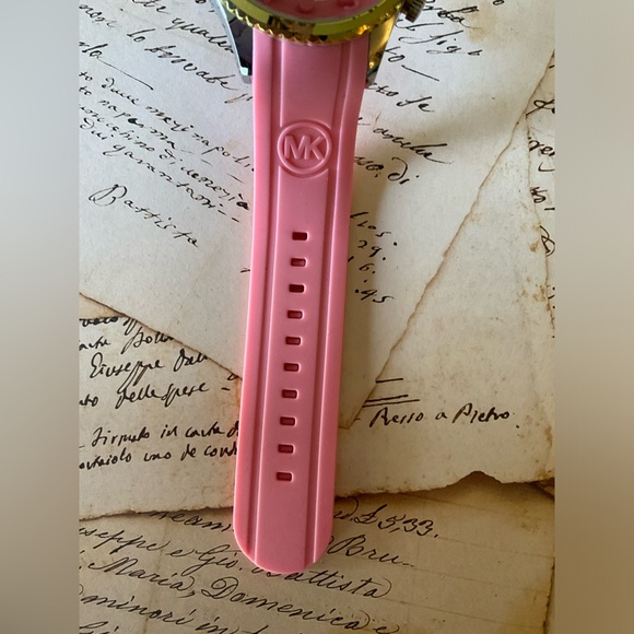 MICHAEL KORS Ladies Pink and Gold Tone Analog Watch - Picture 10 of 13